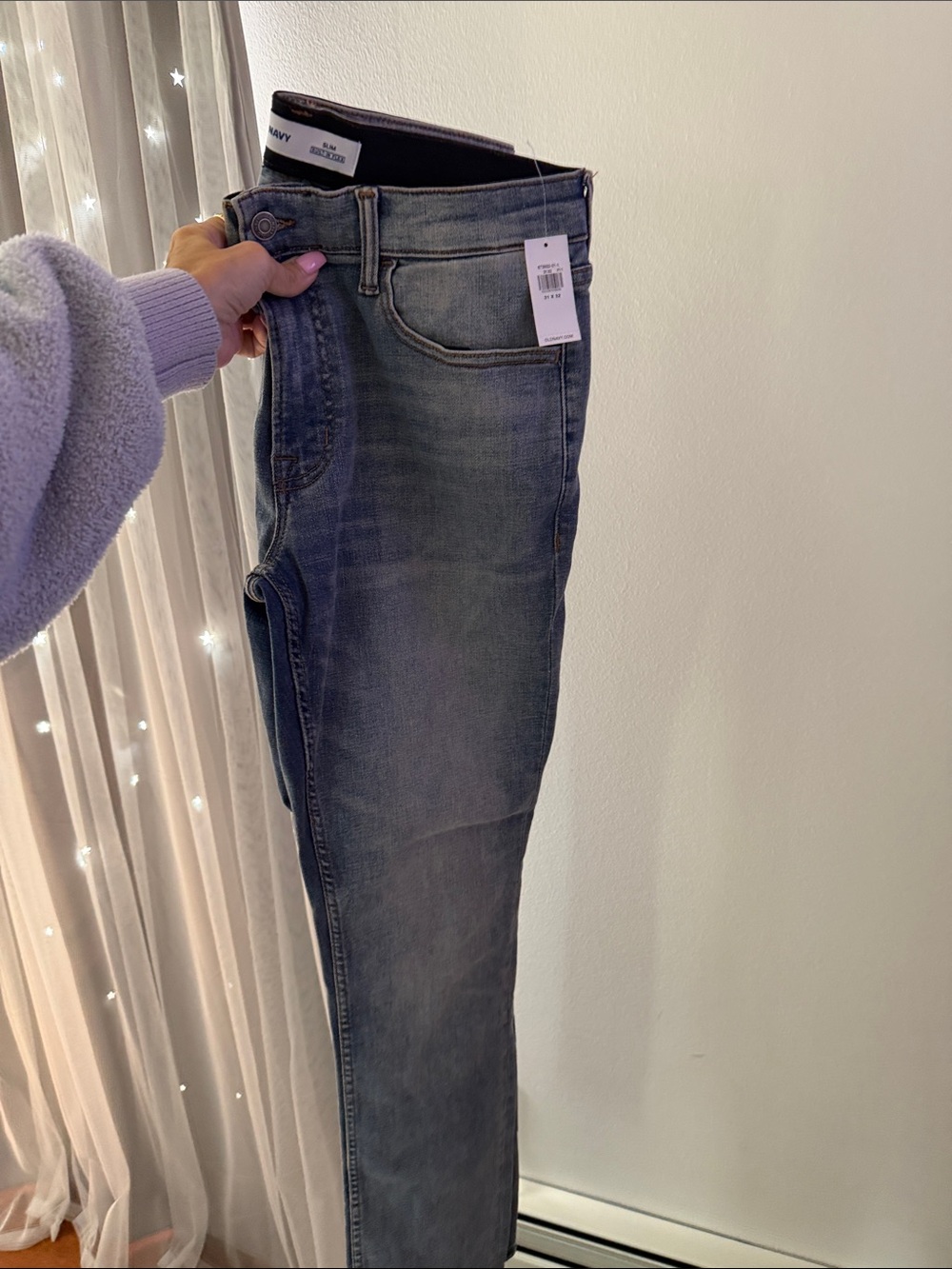 Classic Women's Slim Jeans in Washed Blue - Unbranded